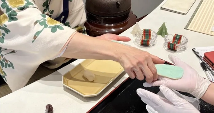 【山口・下関市】１日５組限定・貸切開催！創業156年の老舗和菓子店「松琴堂」プロデュースの茶房で優雅に和菓子作り体験（お抹茶・お菓子付き）