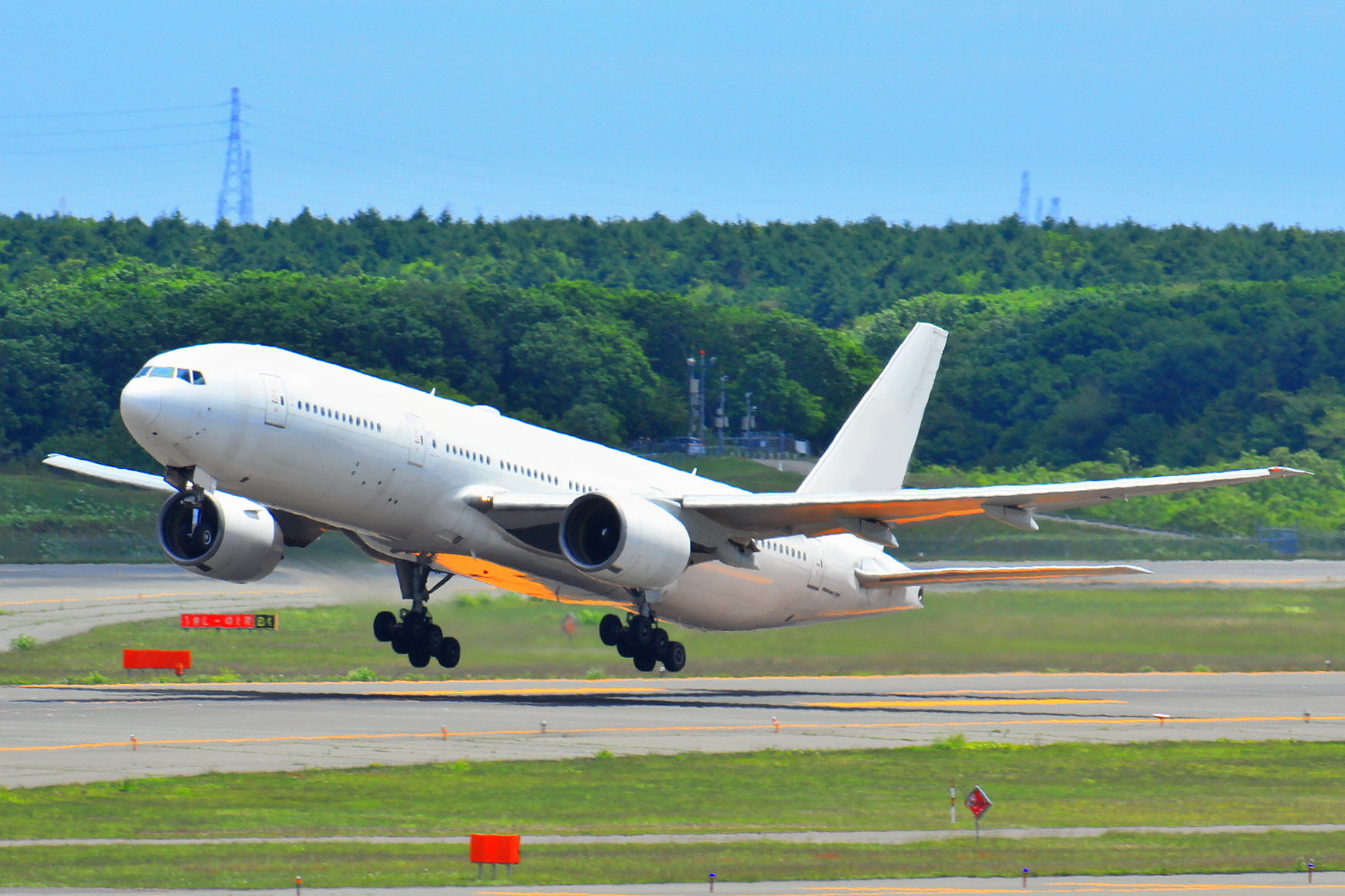 シートベルト着用以外にもある 飛行機の離陸 着陸時の注意点 エアトリ トラベルコラム