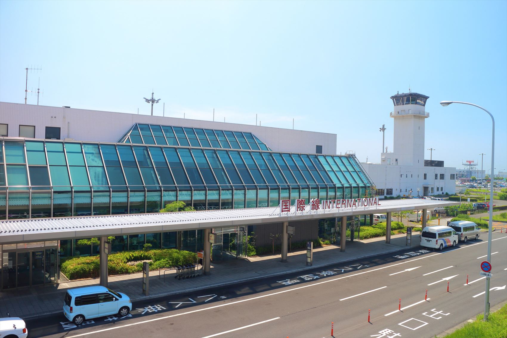 飛行機vs新幹線vs高速バス 東京 松山間の料金徹底比較 エアトリ トラベルコラム