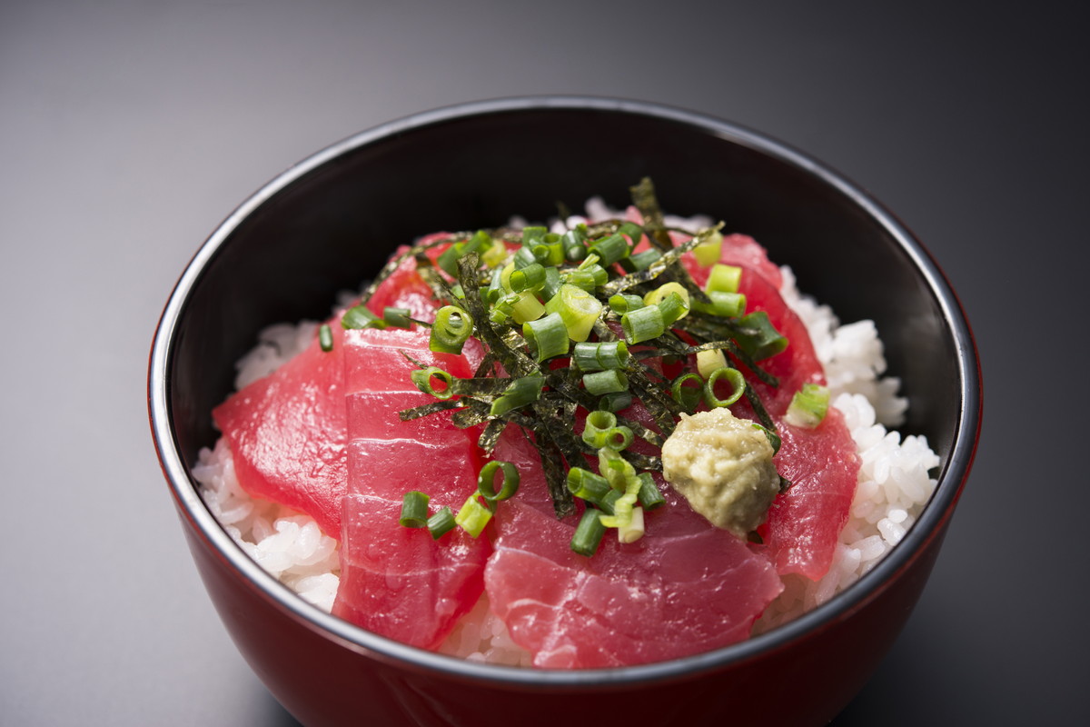 マグロ丼