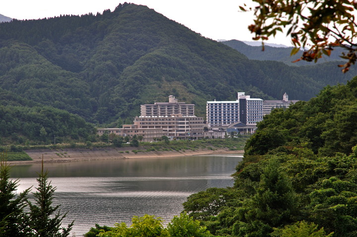 つなぎ温泉