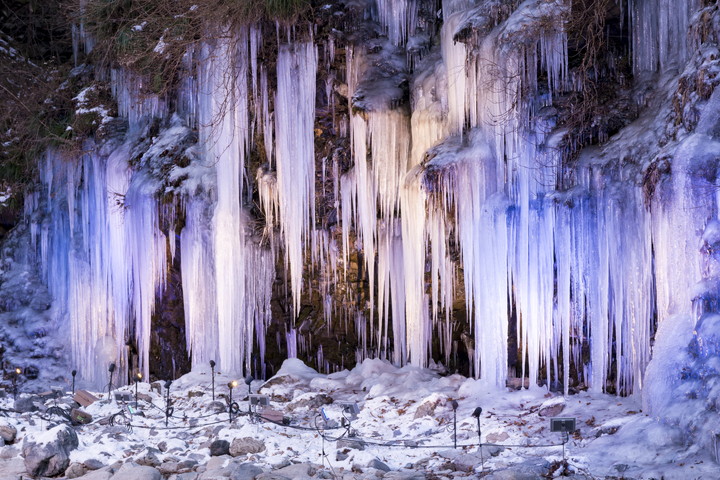 三十槌の氷柱