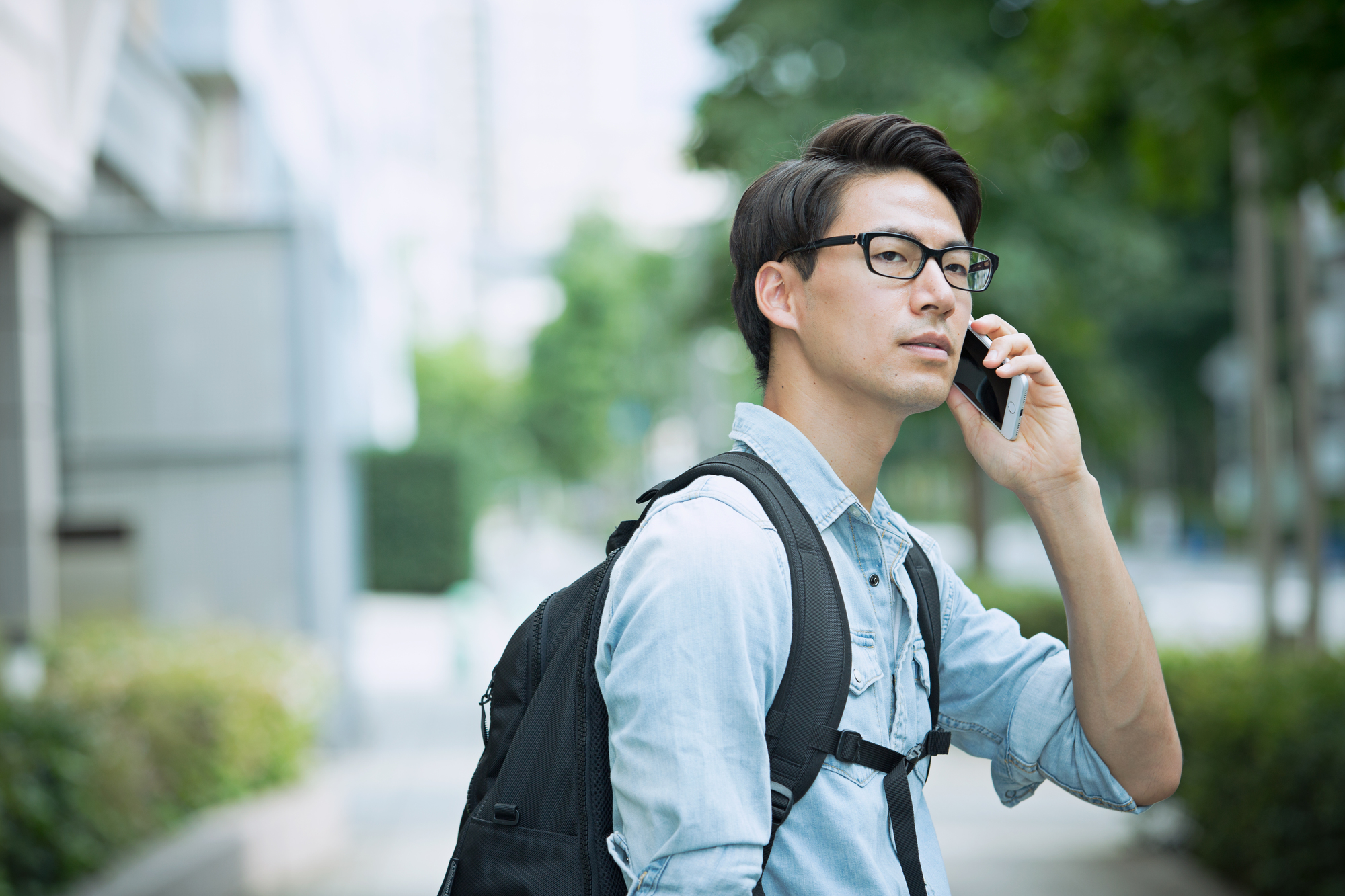 海外旅行でスマートフォン 携帯 を使用する際の注意点や設定は エアトリ トラベルコラム