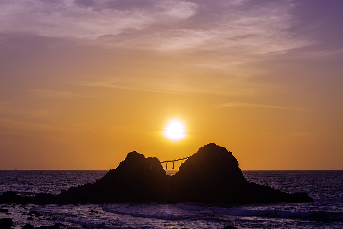 雪の降る旭川駅前の様子