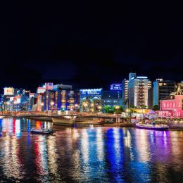 福博であい橋と那珂川の夜景