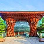 金沢駅東口の鼓門